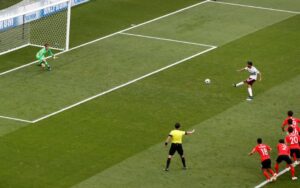 Đá luân lưu là gì trong bóng đá