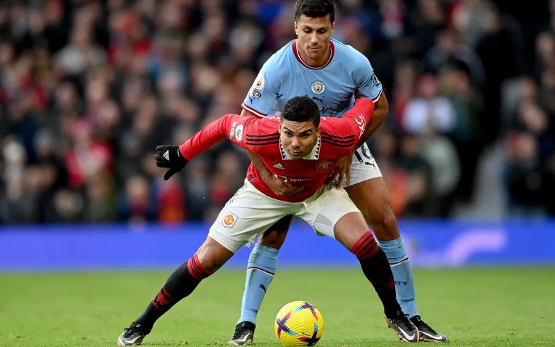 Những tiền vệ phòng ngự hay nhất lịch sử bóng đá